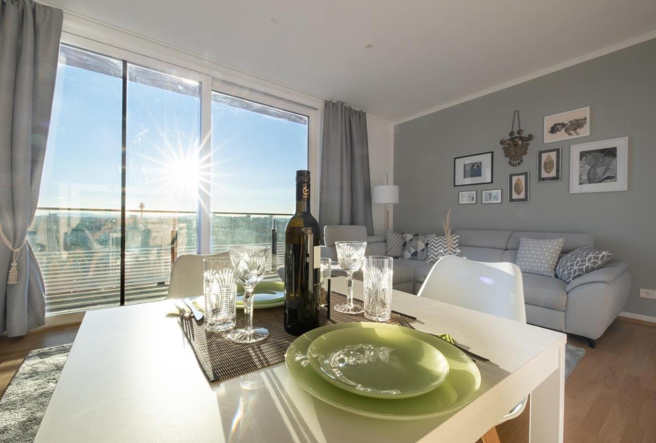 New Luxury Apartment Overlooking Wien Exteriör bild